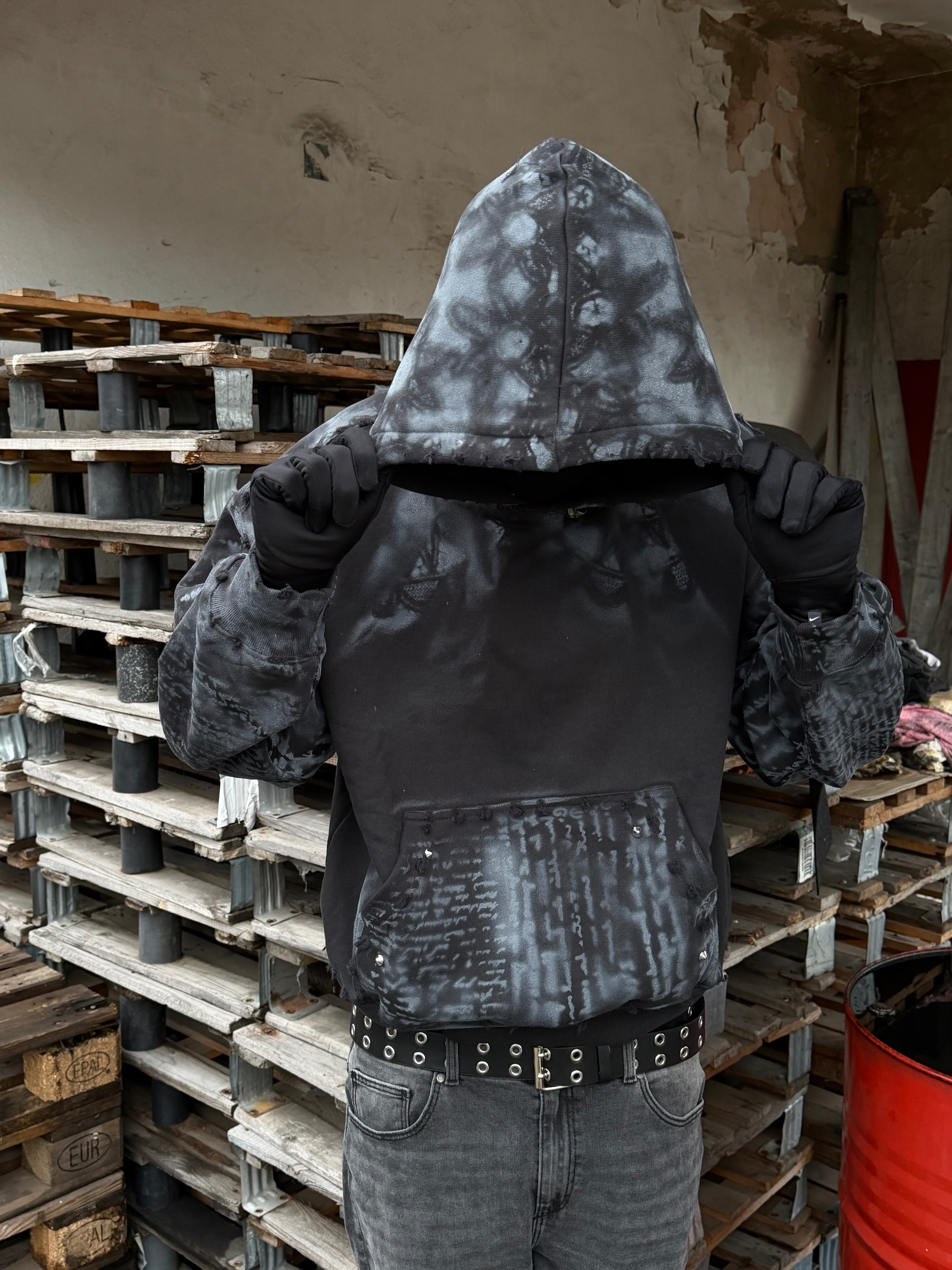 WORLDSTARLIAR Letter Hoodie