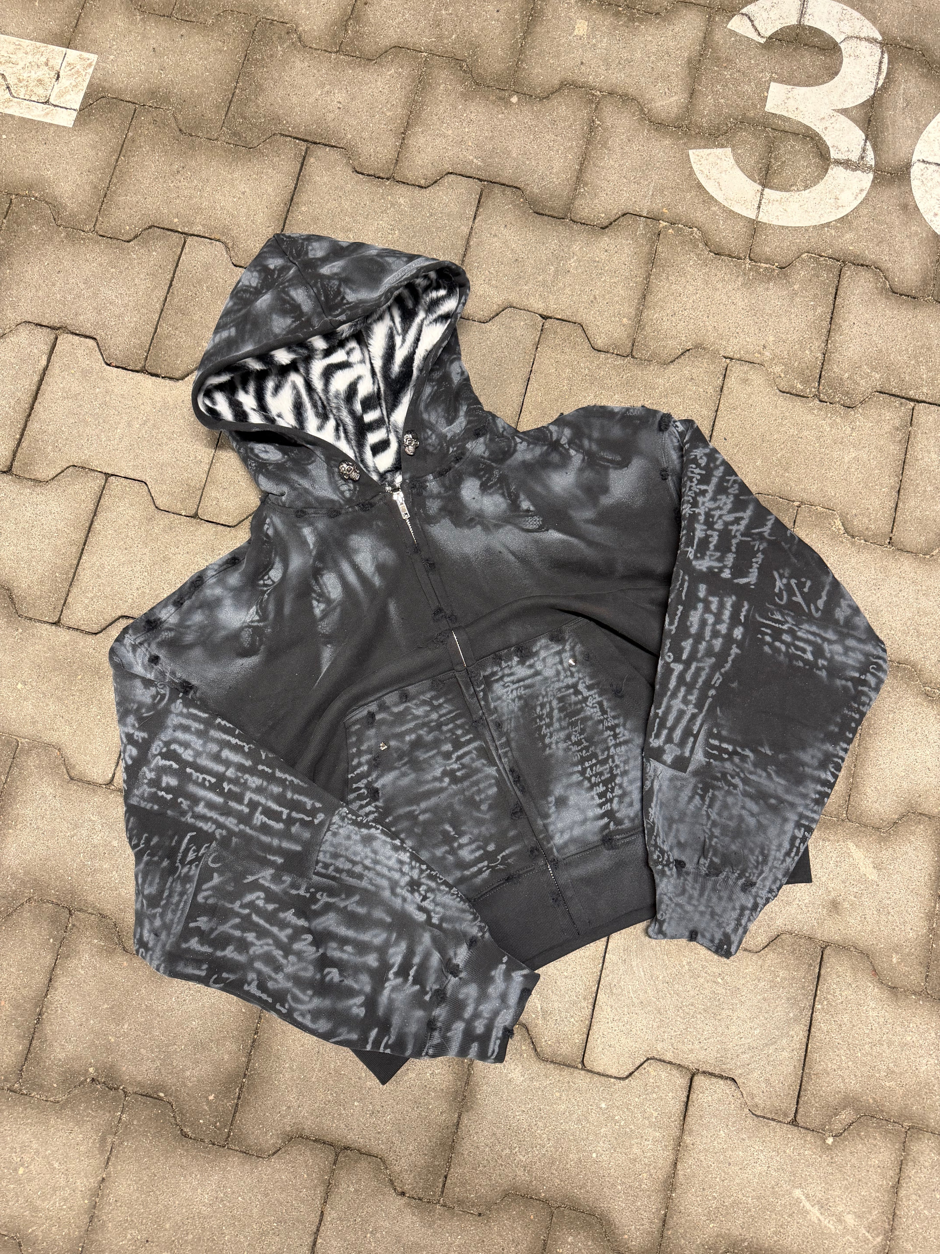 WORLDSTARLIAR Zebra Letter Zip Hoodie