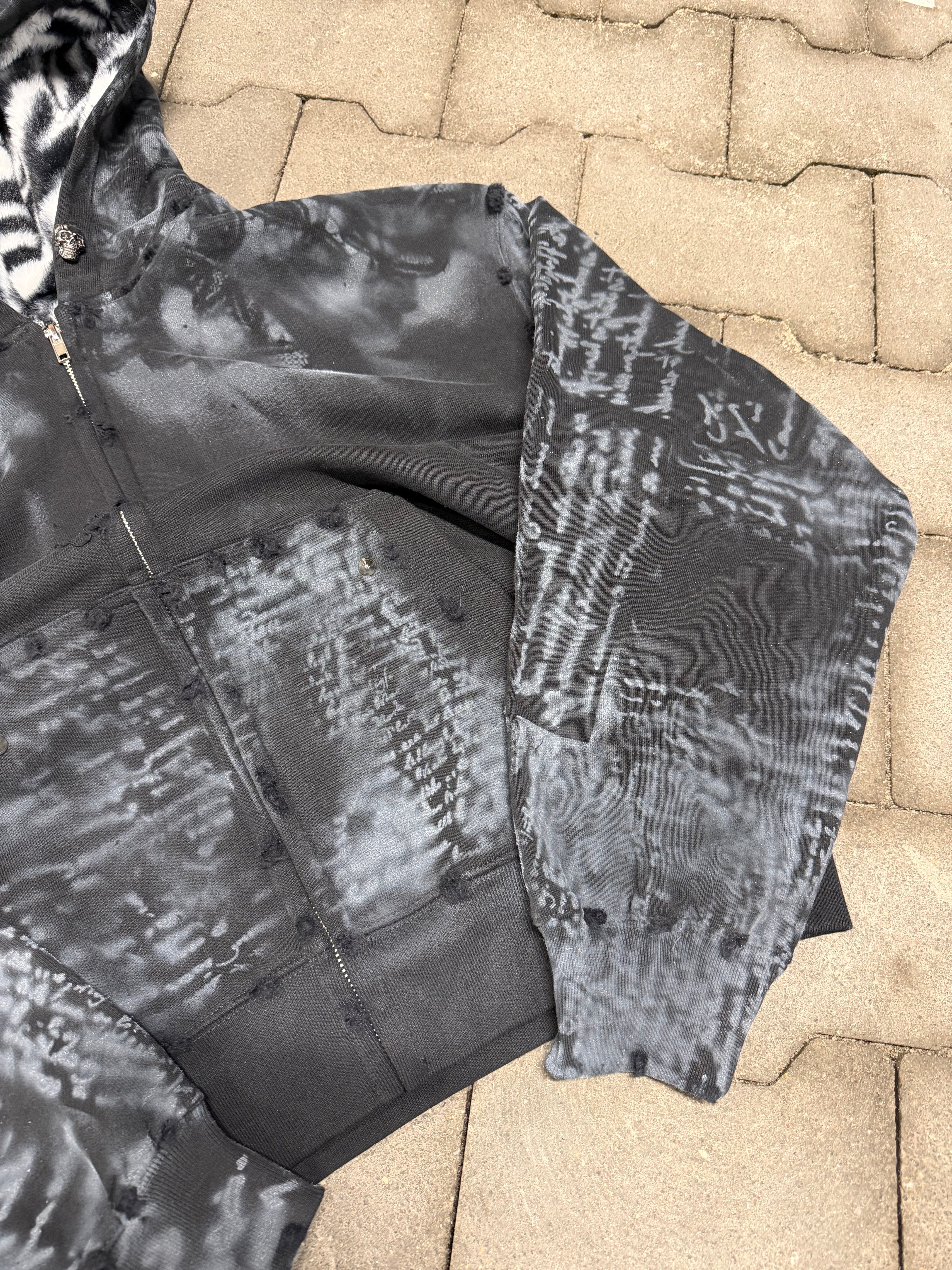 WORLDSTARLIAR Zebra Letter Zip Hoodie