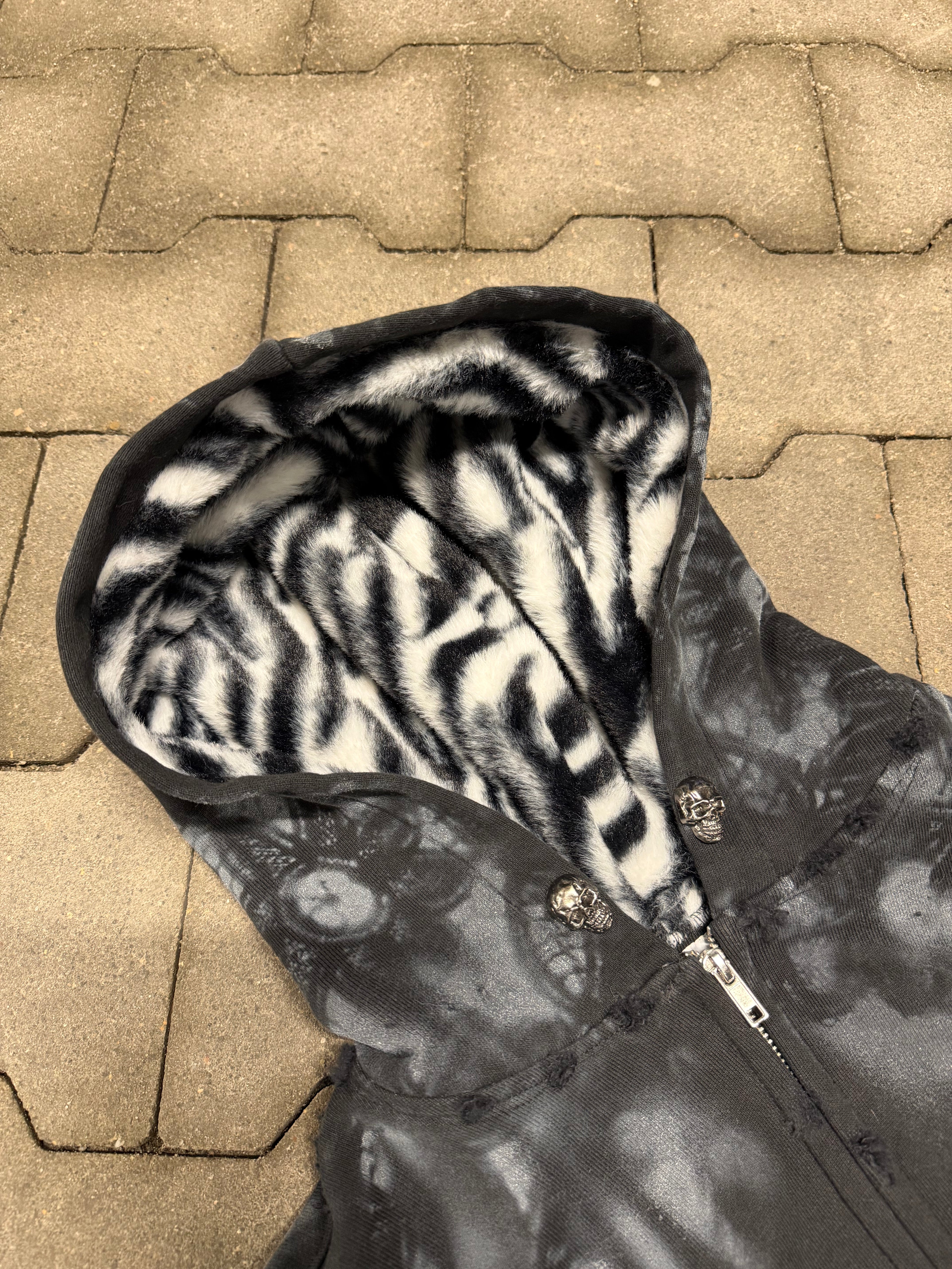 WORLDSTARLIAR Zebra Letter Zip Hoodie